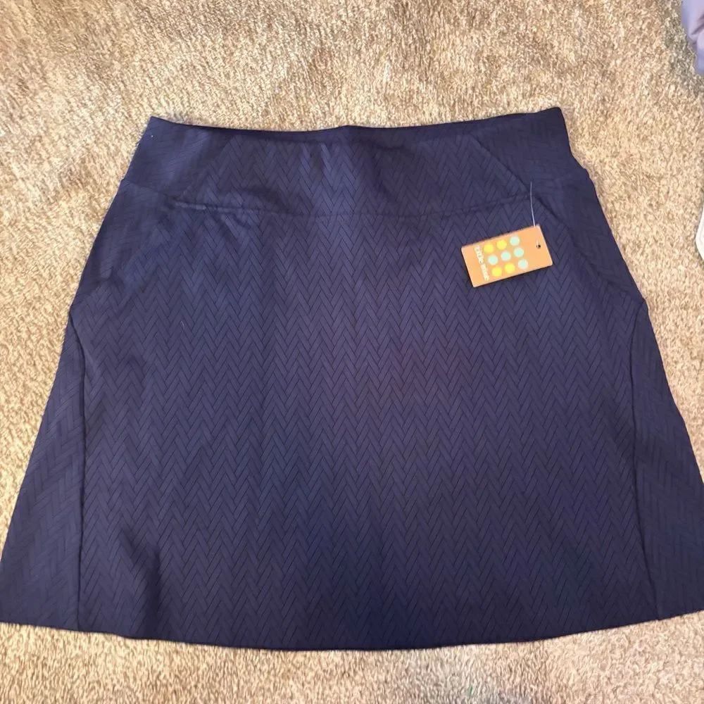 NWT Title Nine Womens Navy Stretch Athletic Skirt Pockets Black Chevron Print M